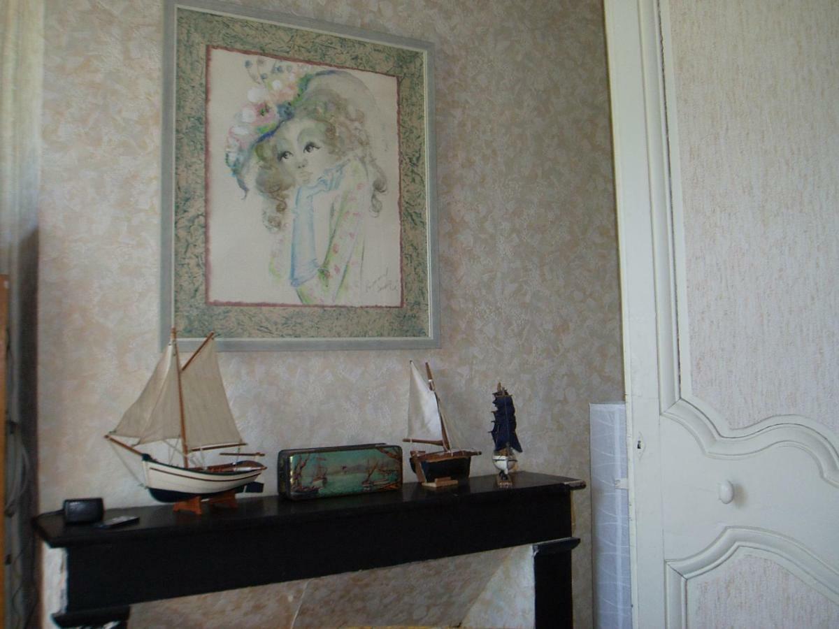 L'Ancien Patronage Pensionat Caumont-sur-Garonne Exteriör bild